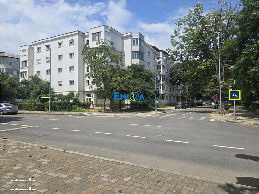 Apartament 2 camere de inchiriat zona Nord Bacau — fotografie 1 din 6