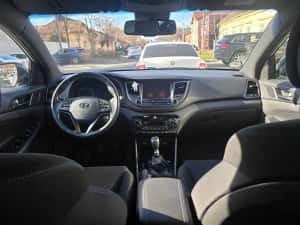HYUNDAI TUCSON An 2018 Motor 1,6 benzina Km 126.000 ! Posibil Rate — miniatura 6
