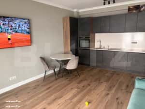 Apartament modern cu 2 camere, bloc nou, terasa, zona Liceului Filadel