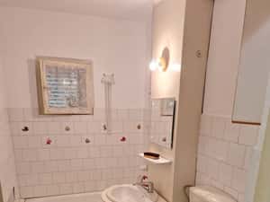 Fagaras,vand ap.3 camere etaj 1 — miniatura 3