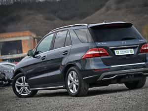 Mercedes ML-350 4MATIC//Rate// — miniatura 3