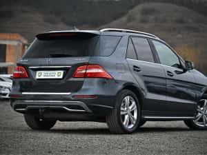 Mercedes ML-350 4MATIC//Rate// — miniatura 4