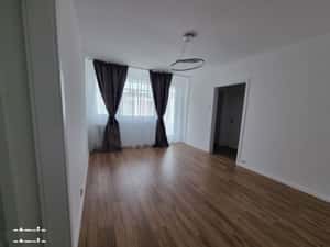 Propietar vand apartament 2 camere Ion Mihalache, metrou 1 Mai