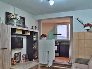 Apart. 3 camere, util 69 mp, parcare de domiciliu, zona Dacia, Oradea — miniatura 3
