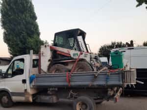 Nisip pietriș balast bobcat miniexcavator taiere beton asfalt — miniatura 6
