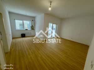Apartament 3 camere terasa, boxa depozitare si 2 locuri parcare — miniatura 1