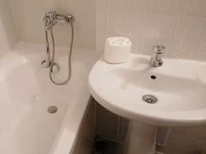 Direct propietar inchiriez garsoniera decomandata Ocazie Zona TRAIAN — miniatura 3