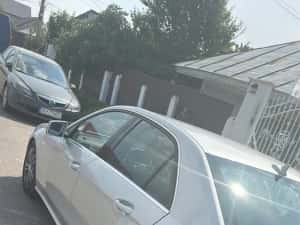 Mercedes e class — miniatura 4