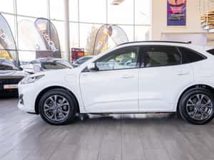 Ford Kuga Semi-automată 225 HP - 116.626 km — miniatura 4
