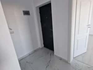 Apartament cu 2 camere balcon  si 2 locuri de parcare Giroc — miniatura 5