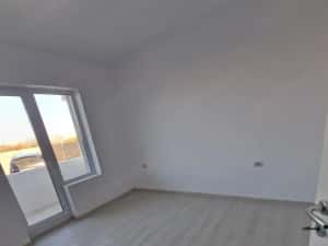 Apartament cu 2 camere balcon  si 2 locuri de parcare Giroc — miniatura 6