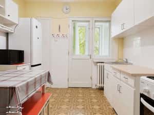 Apartament 4 Camere Etaj 1 cu garaj si boxa | Baia Mare Central — miniatura 3