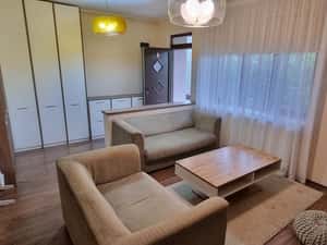 Aparatment 3 camere in Vila Etaj 1 zona Stadion 600 euro