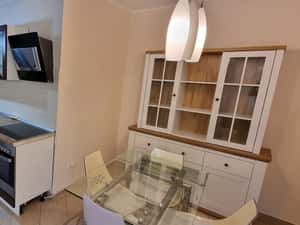 Aparatment 3 camere in Vila Etaj 1 zona Stadion 600 euro — miniatura 6