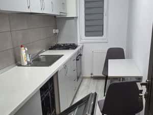 Dau in chirie apartament 2 camere decomandat str Abatorului, Floresti — miniatura 3