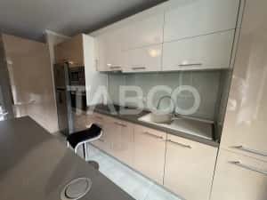 Apartament decomandat 3 camere 79 mpu balcon parcare Dumbrava Sibiu — miniatura 8