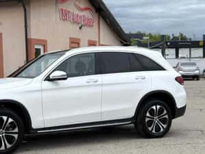 Mercedes-Benz GLC 200 2021 hibrid plug-in — miniatura 3