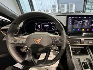 CUPRA Leon Sportstourer VZ 2.0 TSI DSG7 — miniatura 6