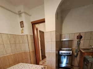 Apartament 3 camere decomandat, etaj 1, Tomesti — miniatura 7