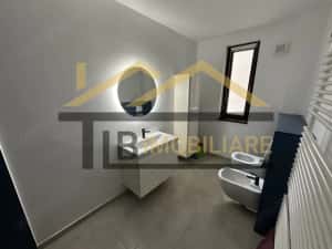 Apartament de 3 camere, 70mp, parcare, Zona Semi-Central — miniatura 10