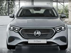 Mercedes-Benz E 220 Berlină, 22.979 km, Diesel — miniatura 5