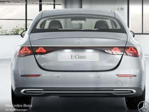 Mercedes-Benz E 220 Berlină, 22.979 km, Diesel — miniatura 6