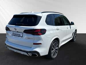 BMW X5 2025, 14.018 km, Diesel, Automată, Alb — miniatura 3