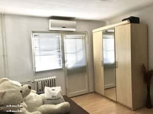 Garaoniera spatioasa de Inchiriat et 1 zona Rovine langa Scoala 35
