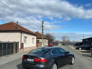 Vând / schimb Jaguar XE 2.0 diesel 180 cp 8+1 trepte automat — miniatura 4