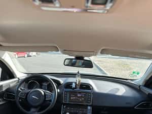 Vând / schimb Jaguar XE 2.0 diesel 180 cp 8+1 trepte automat — miniatura 6