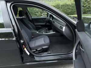 BMW 320I 2006 89.000 km Reali Cumparata de la Bavaria Propietar de Noua — miniatura 6