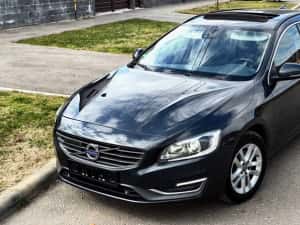 Volvo V60 * 200CP * Bord Digital * Distronic * Trapa * Xenon — miniatura 1