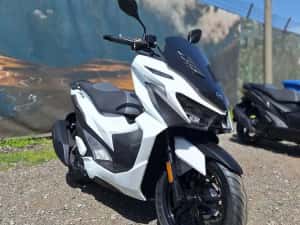 Scuter cu ABS + TCS, SYM JETX , 125 CC, Permis B sau A1, Rate ! — miniatura 3