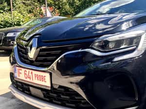 Renault Captur SUV Automată 140 HP Hibrid (B/E)