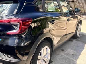 Renault Captur SUV Automată 140 HP Hibrid (B/E) — miniatura 6