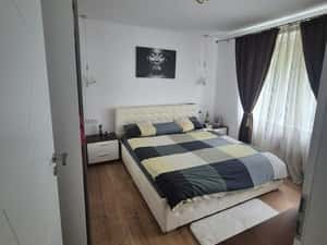 Inchiriez apartament 3 camere — miniatura 4