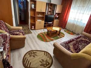 De vanzare apartament cu 2 camere, mobilat și utilat.