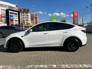 Tesla Model Y Long range 4x4 TVA deductibil — miniatura 6