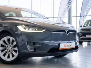 Tesla Model X Semi-automată 532 HP Electric — miniatura 2