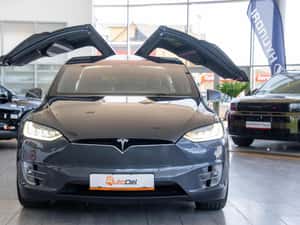 Tesla Model X Semi-automată 532 HP Electric — miniatura 6