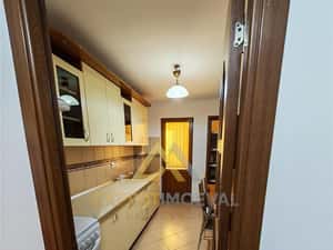 Apartament 3 camere decomandat 70 mp utili si garaj dublu sub bloc — miniatura 5