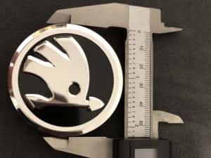 Emblema fata capota Skoda neagra black 80 90 mm Octavia Fabia Superb — miniatura 4