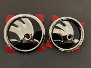 Emblema fata capota Skoda neagra black 80 90 mm Octavia Fabia Superb — miniatura 7