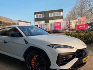 Vând Lamborghini Urus, 2025, 9.700 km, hibrid
