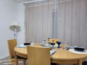 Apartament 2 Camere de Închiriat – Complet Mobilat, Parcare Inclusă