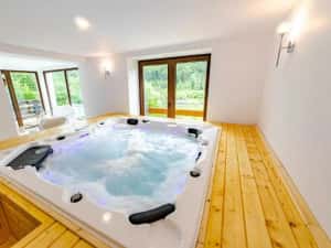 Yael Luxury apartments Bușteni — miniatura 4