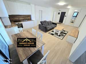 Ultracentral, prima inchiriere, apartament cu 3 camere, terasa, 550€