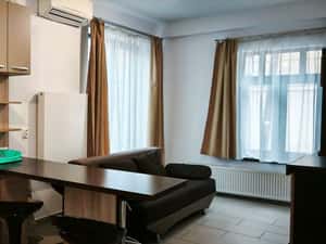 Ap. 2 camere, semicentral, bloc nou, parcare privata — miniatura 3