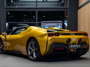 Ferrari SF90 Cabrio Hibrid Second Hand — miniatura 5