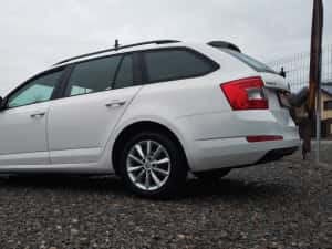 Skoda Octavia 2014, 1.6 diesel, Rar efectuat — miniatura 3
